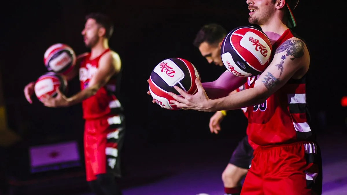 Freestyle Basketball & Football – Freestyle Basketball & Football Show – performed live at an event