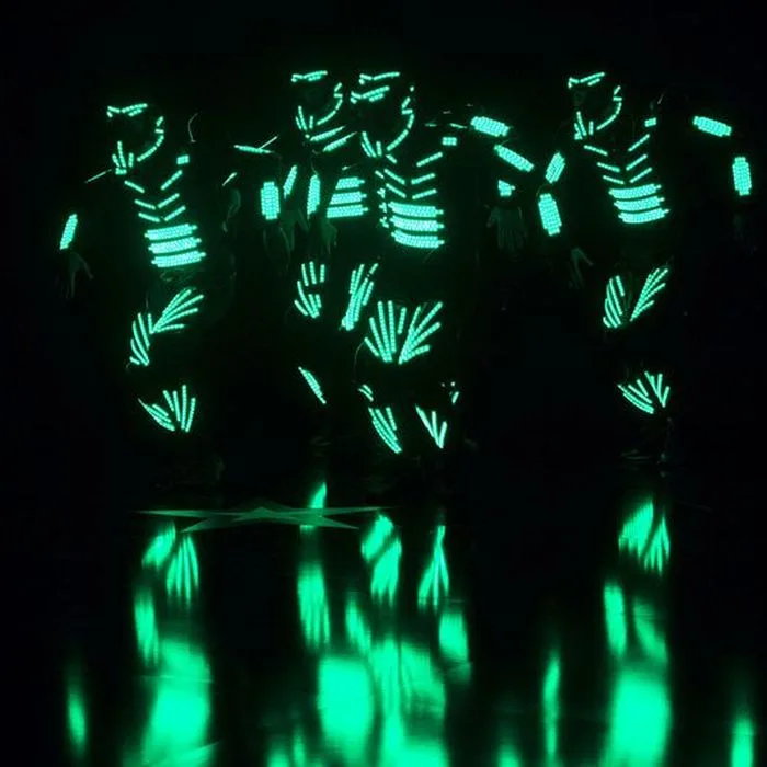 LED Dance Show – Dance / Technology